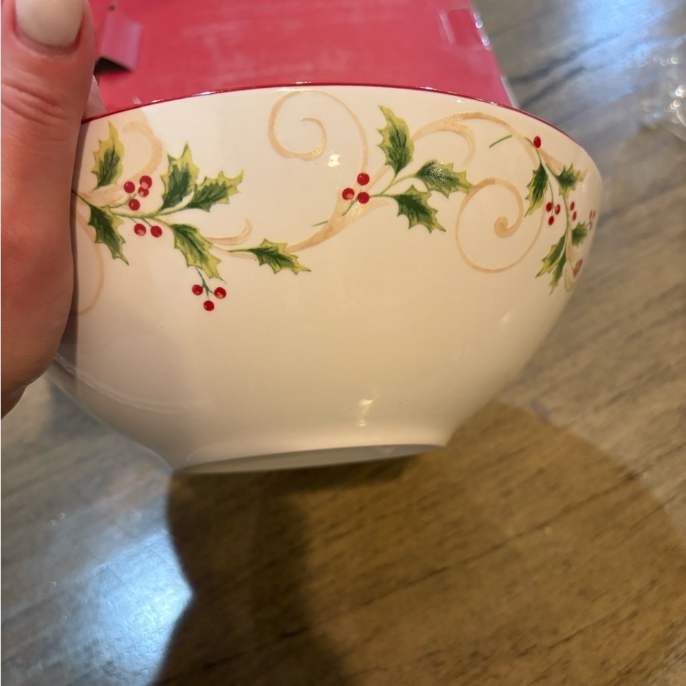 Lenox Holly Scroll Serving Bowl 2.25 Qt - Picture 7 of 7